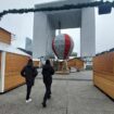 Une montgolfière, une patinoire, un restaurant de plus… À La Défense, le marché de Noël « voit grand »