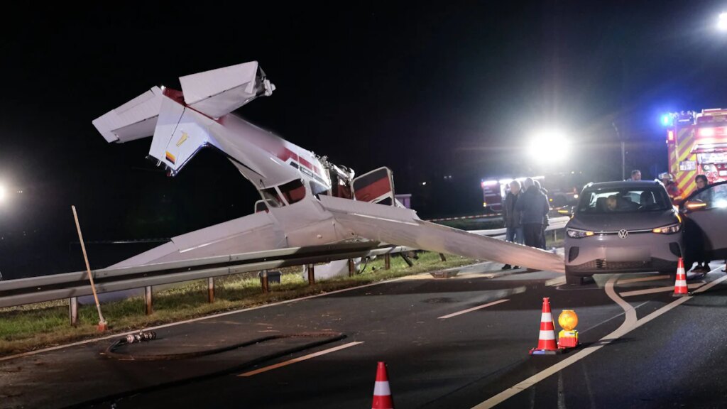 Unterfranken: Kleinflugzeug stürzt im Landeanflug ab