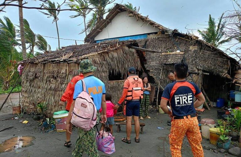 Usagi: Un cinquième typhon frappe les Philippines en moins d'un mois