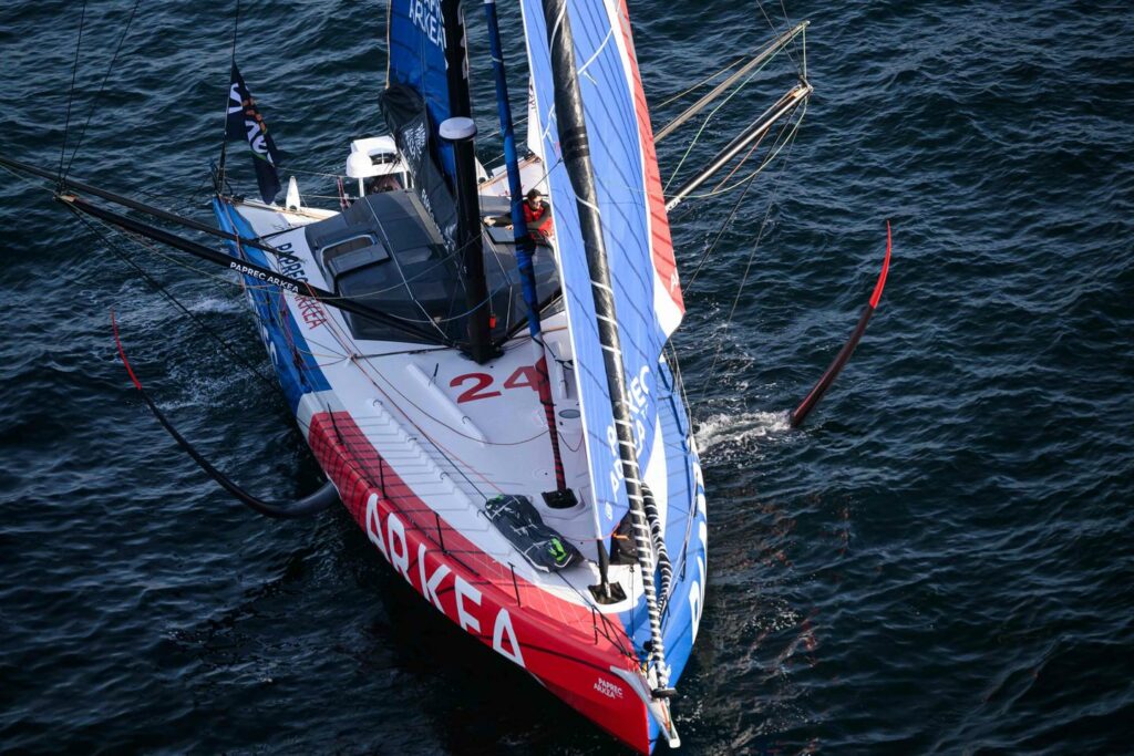 Vendée Globe 2024 : les skippeurs prennent leurs marques après trois jours de course, et certains souffrent