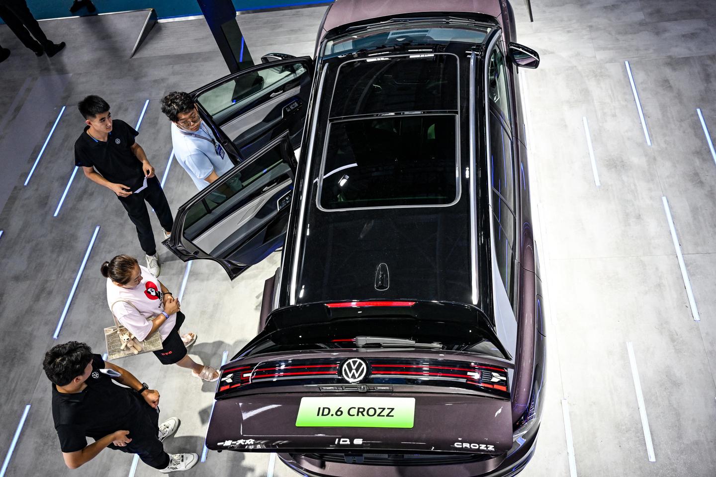 Volkswagen s’extirpe du Xinjiang mais est de plus en plus à la peine en Chine