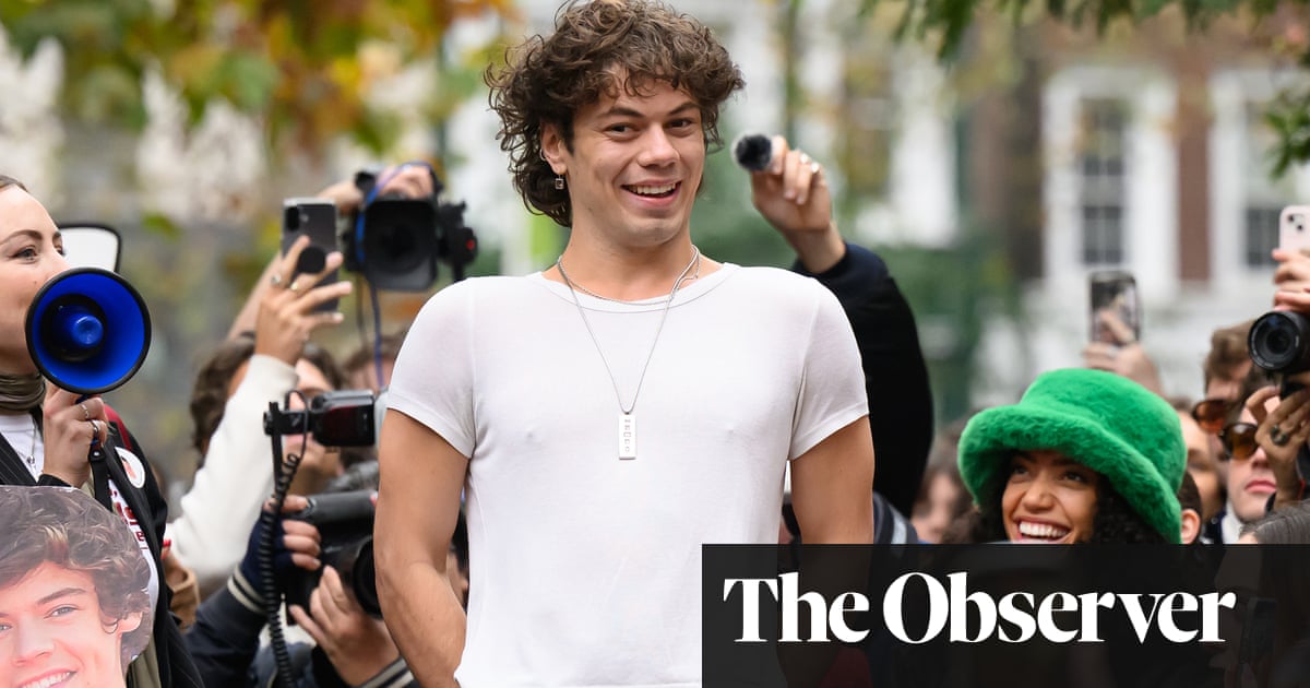 ‘We have zero tolerance for nastiness’: Harry Styles lookalikes lift the London gloom