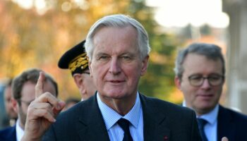 Le Premier Michel Barnier rend visite l'entreprise Texelis, fleuron industriel dans le secteur des ponts et ensembles de mobilité, à Limoges, le 29 novembre 2024.