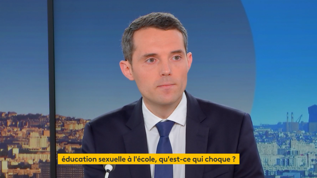 Sur l’éducation sexuelle à l’école, Alexandre Portier persiste et signe malgré le recadrage d’Anne Genetet