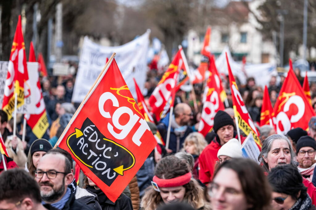 Grève de décembre 2024 : mobilisation d'ampleur jeudi 5 décembre, d'autres dates annoncées