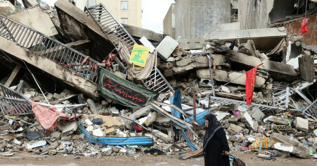 Dans les ruines de la banlieue sud de Beyrouth dévastée par les bombardements israéliens, le 28 novembre 2024