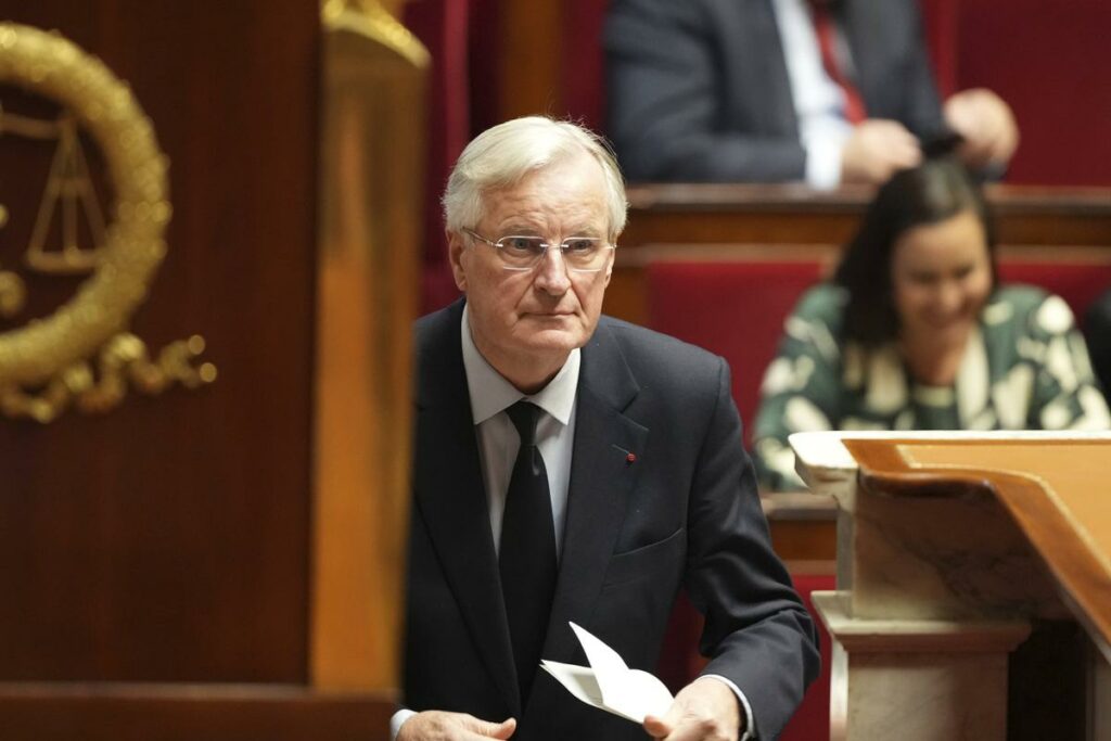 A l’Assemblée nationale, le coup de poker de Barnier et la promesse de censure de Le Pen