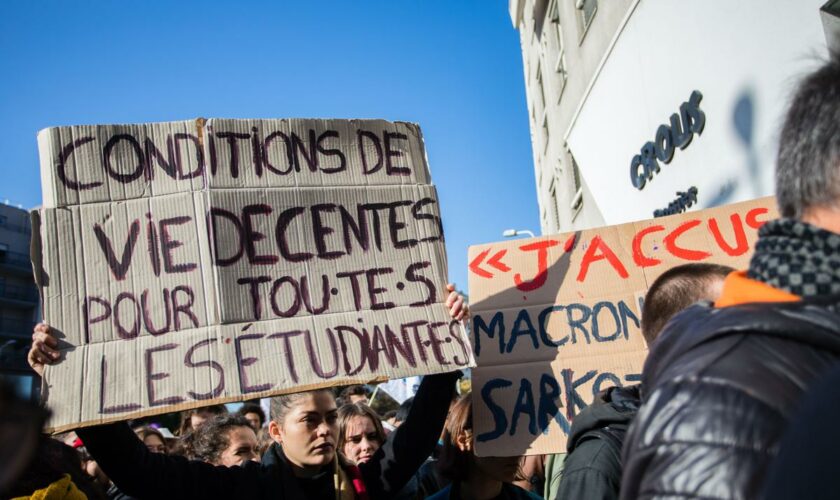 Gerardo, étudiant à Lyon, 885 euros par mois : « J’ai acheté un pull et deux T-shirts depuis deux ans »