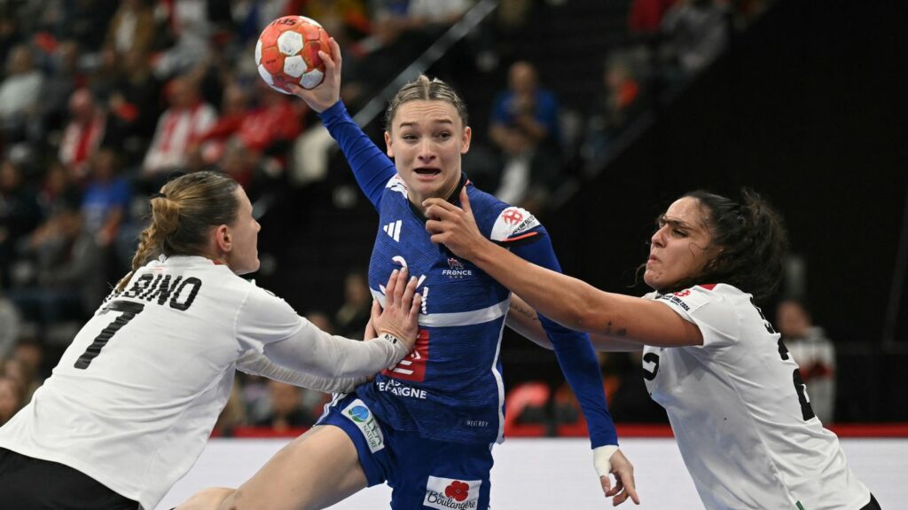 Euro de handball : les Bleues ne laissent aucune chance au Portugal et font le plein avant le tour principal