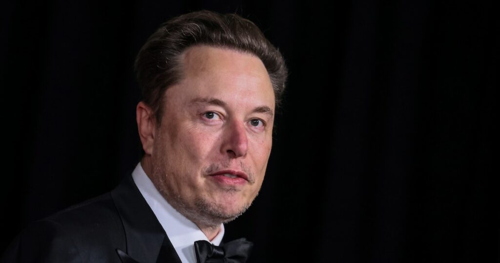 Le patron du constructeur automobile américain Tesla, Elon Musk, le 13 avril 2024 à Los Angeles