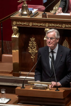 Motion de censure : la date du vote fixée, qui votera pour faire tomber Barnier ?