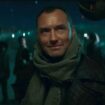 « Star Wars : Skeleton Crew » : Jude Law s’amuse dans cette série délicieusement rétro