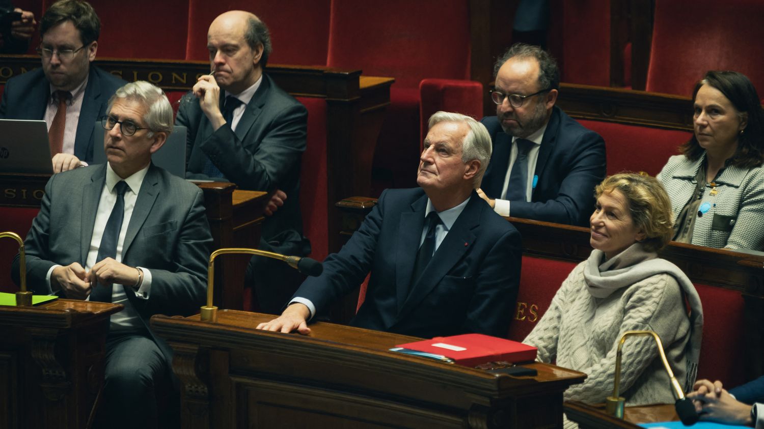 Menace de censure du gouvernement : l'entourage de Michel Barnier accuse le RN d'avoir refusé trois rencontres à Matignon avant le 49.3