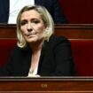 La présidente du groupe des députés du Rassemblement national Marine Le Pen lors de la séance des questions au gouvernement à l'Assemblée nationale à Paris, le 3 décembre 2024