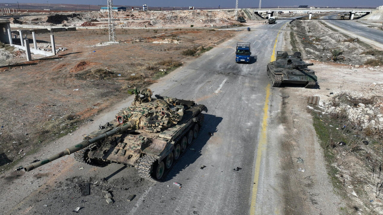 Syrie : violents combats entre les rebelles et les forces du régime près de Hama