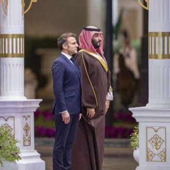 Emmanuel Macron en Arabie saoudite : entre business, diplomatie et soft power