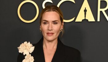 Kate Winslet breaks down recalling what Titanic critics said about her in 1997