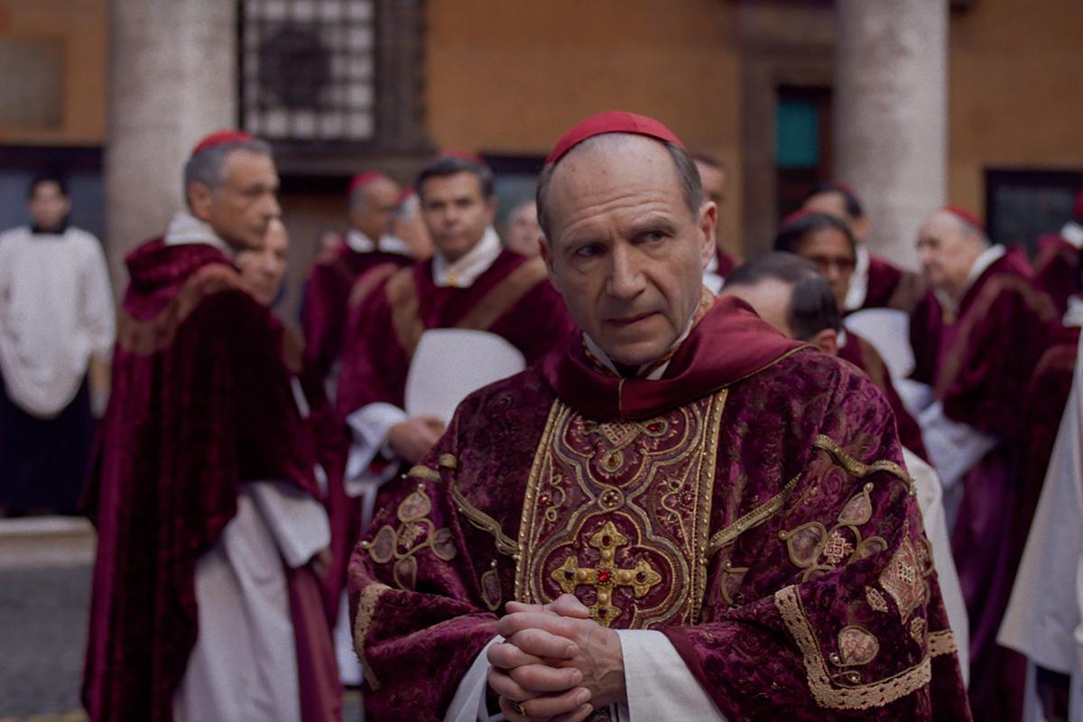 « Conclave » : un « Baron noir » au Vatican, interprété par un casting de choix