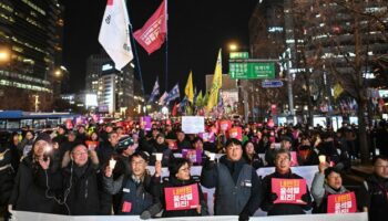 DIRECT. Loi martiale en Corée du Sud : des milliers de manifestants réclament la destitution de Yoon Suk-yeol à Séoul