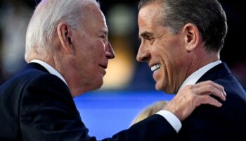 En graciant son fils, Joe Biden agit comme les potentats africains