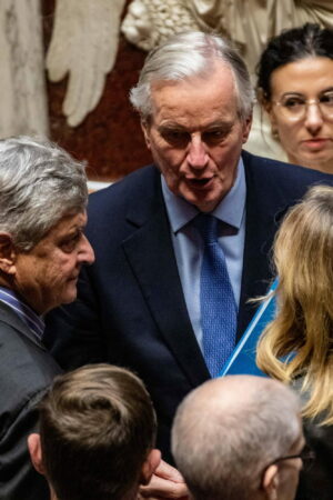 Barnier face à la censure, en direct : le gouvernement tombe dans le fracas de l'Assemblée