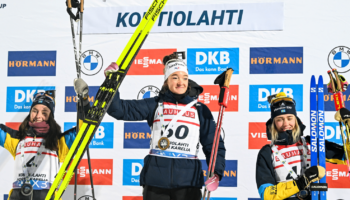 Biathlon : Lou Jeanmonnot remporte l'individuel court de Kontiolahti et envoie un message fort à ses adversaires