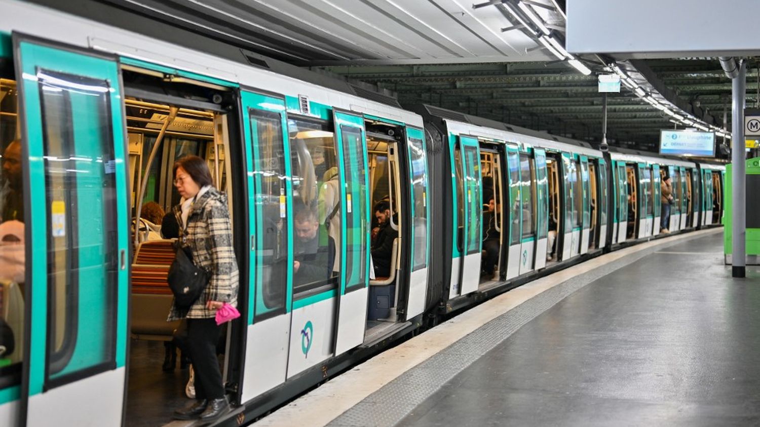 Grâce au ticket de métro à 4 euros, les transports en commun d'Ile-de-France ont compensé les surcoûts liés aux Jeux olympiques