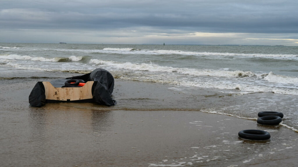 Quatre-vingt-cinq migrants au départ du Pas-de-Calais secourus en mer