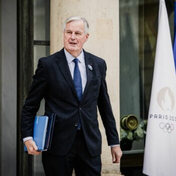 Censure du Gouvernement : Michel Barnier remettra sa démission à Emmanuel Macron à 10 heures