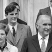 Barnier et Pompidou, d’où vient cette photo des deux seuls Premiers ministres censurés de la Ve République