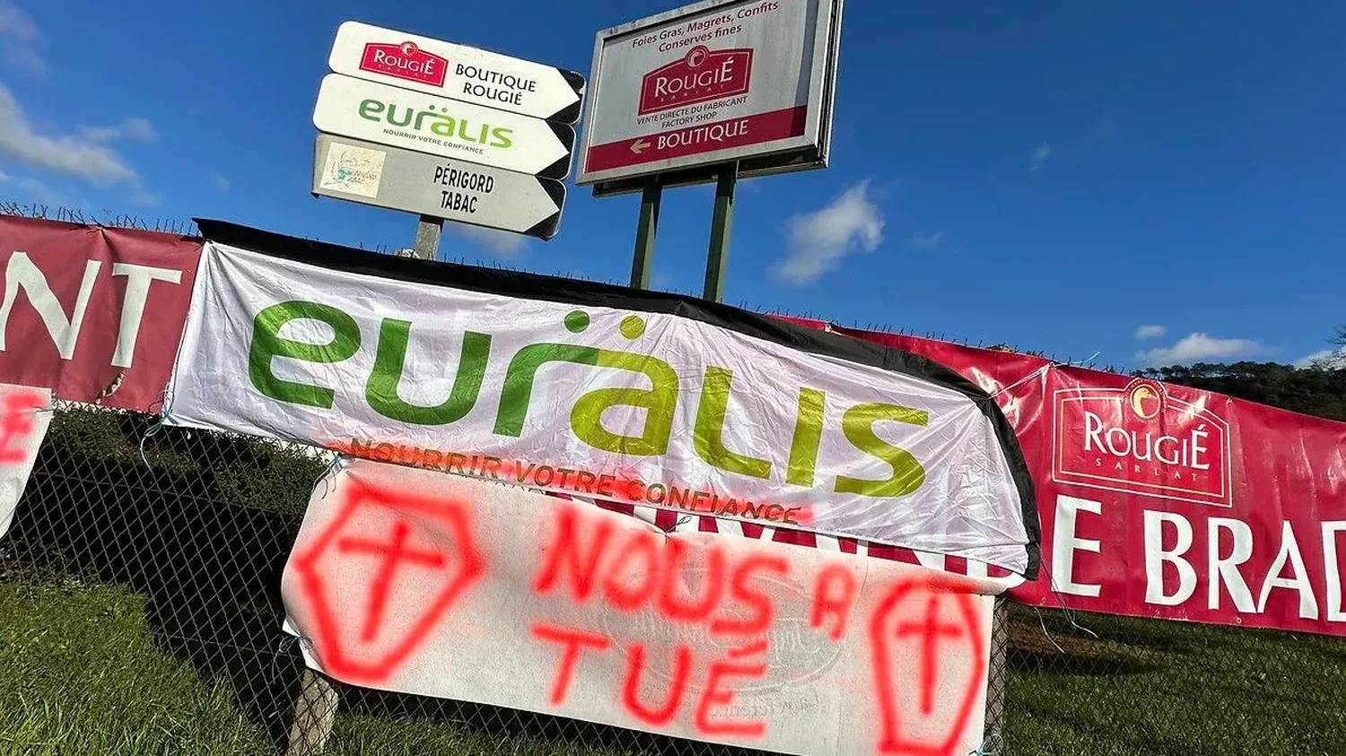 La direction des foies gras Rougié à Sarlat attaque les grévistes en justice