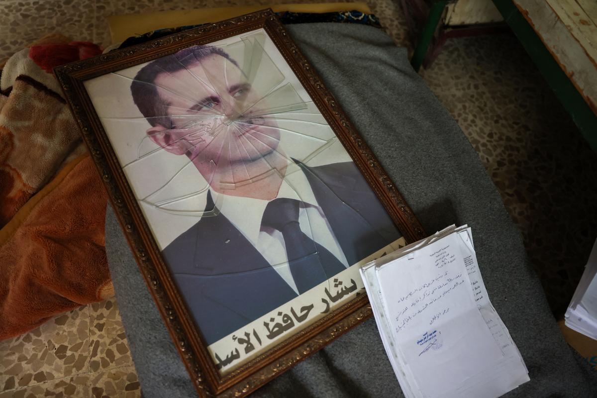 « Evénements extraordinaires », « espoirs prudents »… La communauté internationale réagit à la chute de Bachar al-Assad