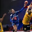 Euro de handball : les Bleues qualifiées en demi-finales après leur victoire maîtrisée contre la Suède