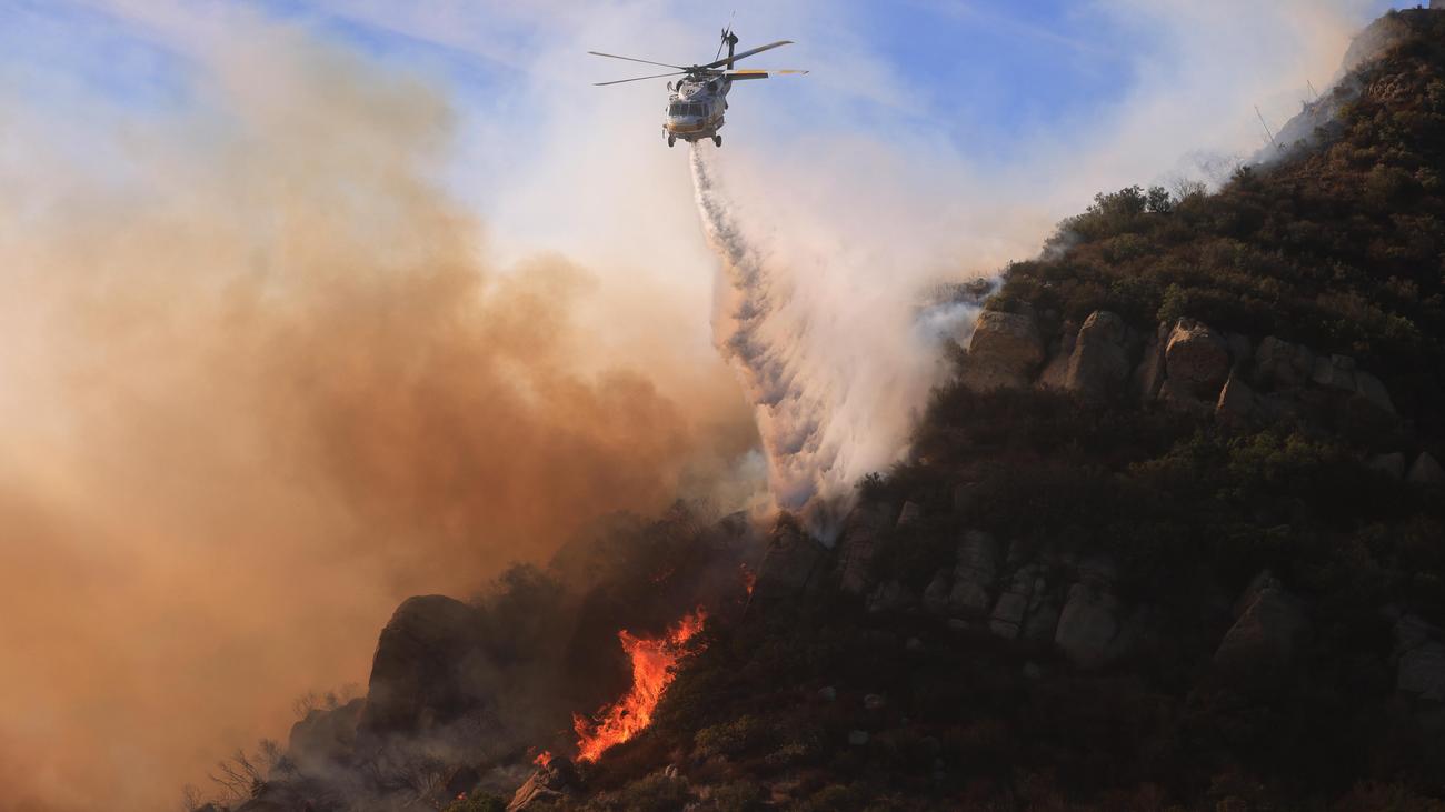 Kalifornien: Tausende flüchten vor Feuern in Malibu