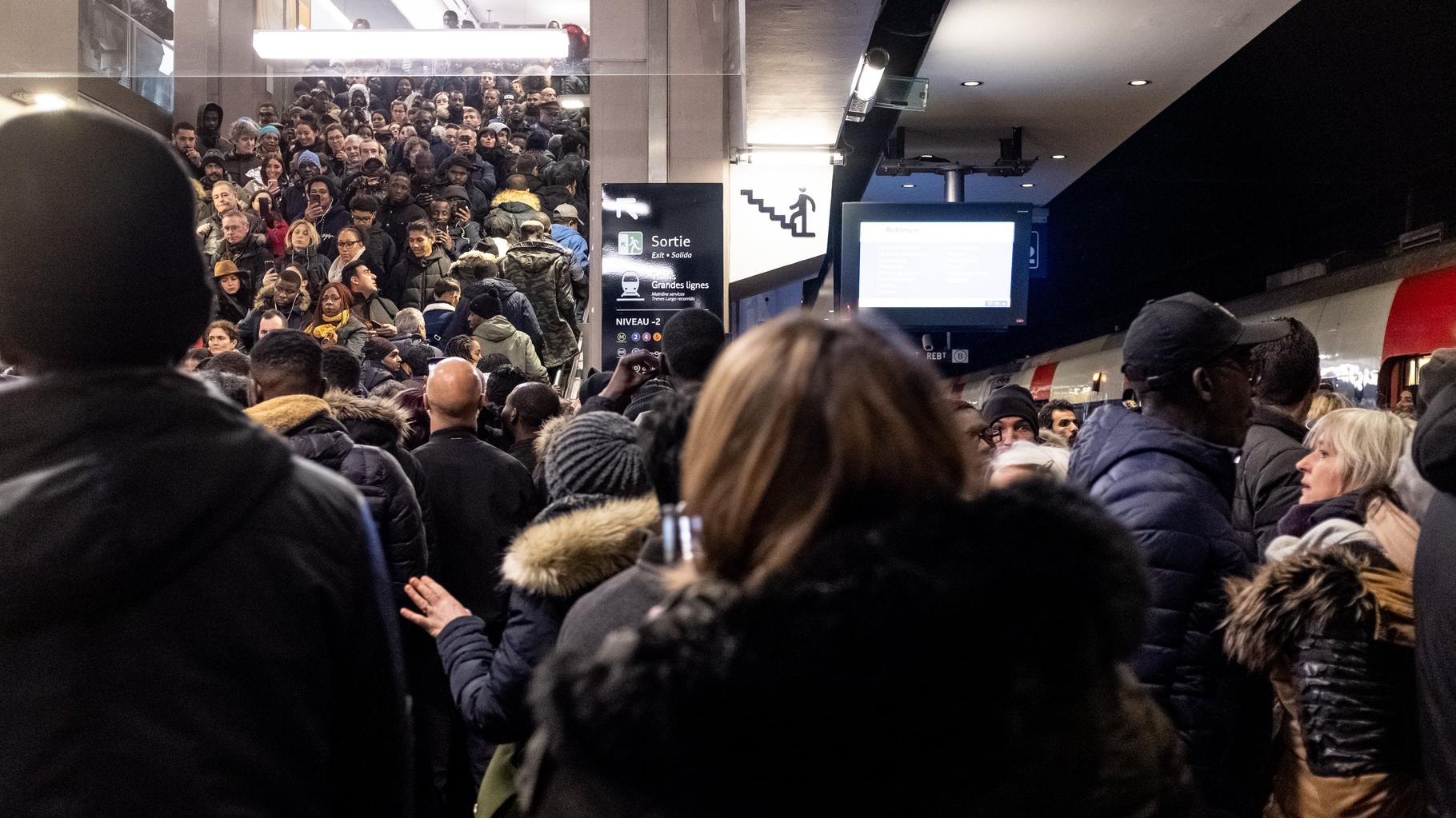 Grève SNCF du jeudi 12 décembre : RER, Transilien… Le point sur les perturbations attendues en Île-de-France