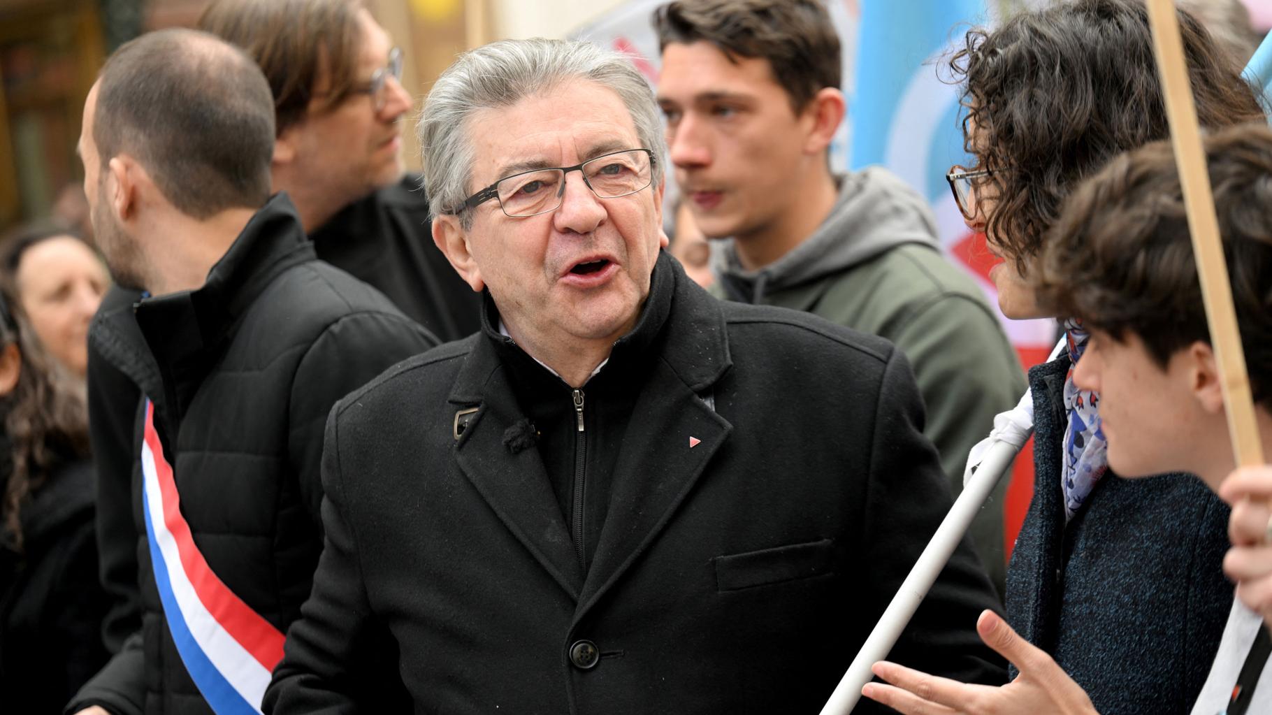 Macron démission ? En assumant la présidentielle, Jean-Luc Mélenchon met le NFP devant le fait accompli