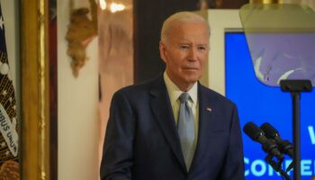 « L’Amérique s’est construite sur la promesse de secondes chances » : Joe Biden accorde 39 grâces et commue 1 500 peines