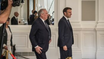 En direct – Nouveau Premier ministre : nomination imminente, Bayrou quitte l’Elysée après 1h45 d’entretien avec Macron