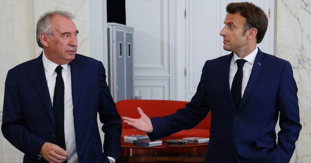 Francois Bayrou reçu à l'Elysée par Emmanuel Macron, à Paris le 21 juin 2022