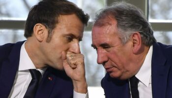 François Bayrou devient Premier ministre et fait battre à Emmanuel Macron un record qui en dit long