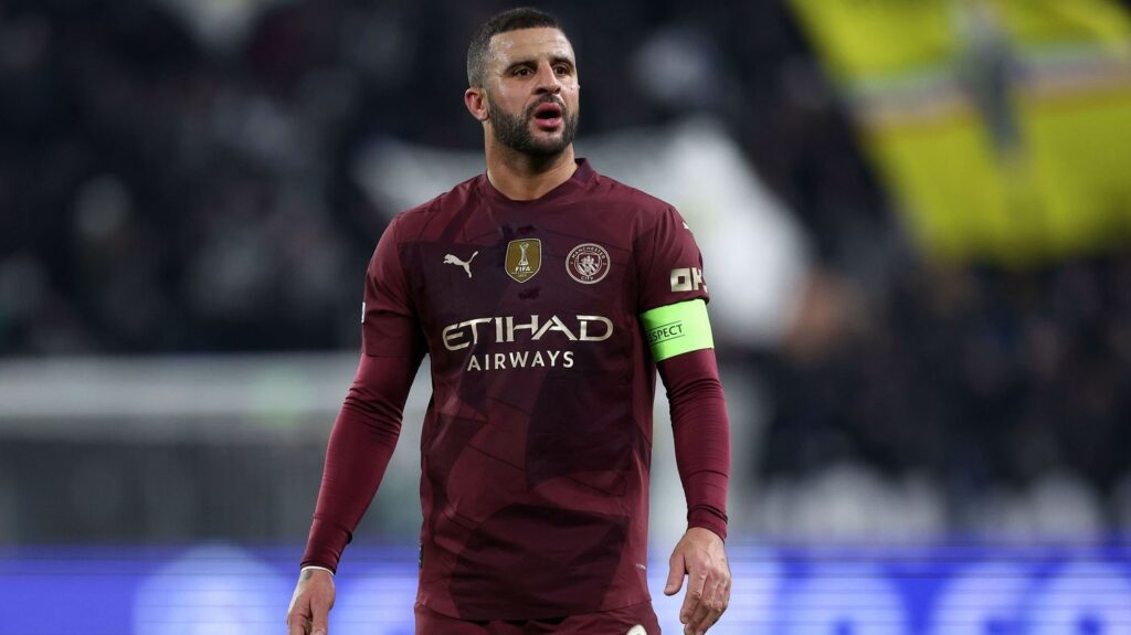 Foot : victime d'insultes racistes en ligne, le défenseur de Manchester City Kyle Walker demande des mesures fortes