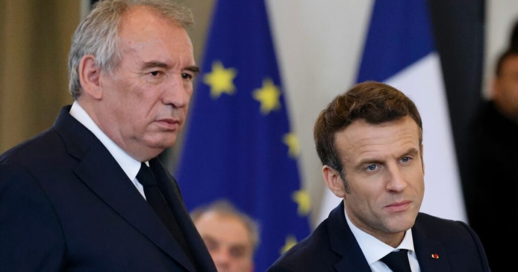 François Bayrou et Emmanuel Macron à Pau, le 18 mars 2022