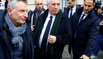 Bayrou soll Frankreich befrieden