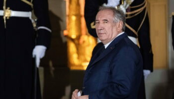 Gouvernement Bayrou : une première liste de ministres pressentis, des retours à prévoir