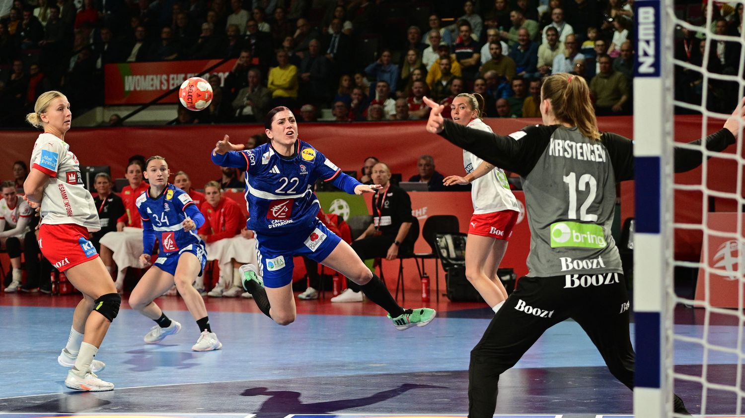 Euro de handball : revivez la défaite des Françaises face aux Danoises