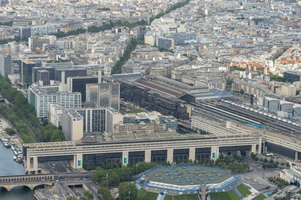 Moody’s souhaite la bienvenue à Bayrou en dégradant la note souveraine de la France