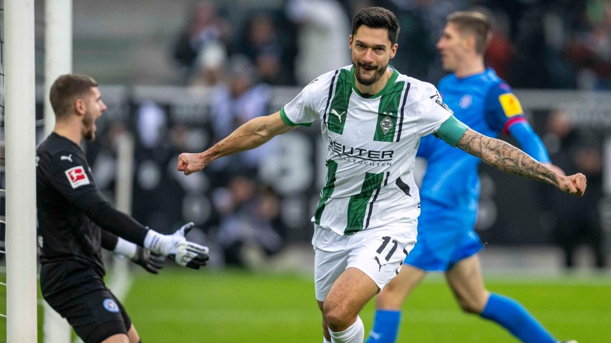 Früher Schock für Kiel im Duell gegen Gladbach