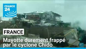 Mayotte durement frappé par le cyclone Chido, des "dégâts énormes"