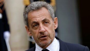 Nicolas Sarkozy déplore un « spectacle affligeant » après la nomination de François Bayrou à Matignon