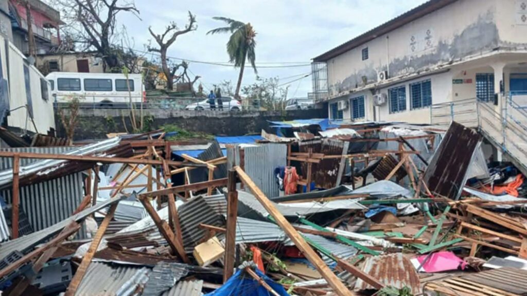 Cyclone Chido : le préfet de Mayotte craint « des centaines de morts »